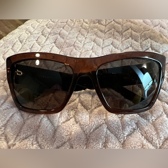 Authentic Versace Vintage Gold Tortoise #4280 Women's Sunglasses EUC - Picture 5 of 6